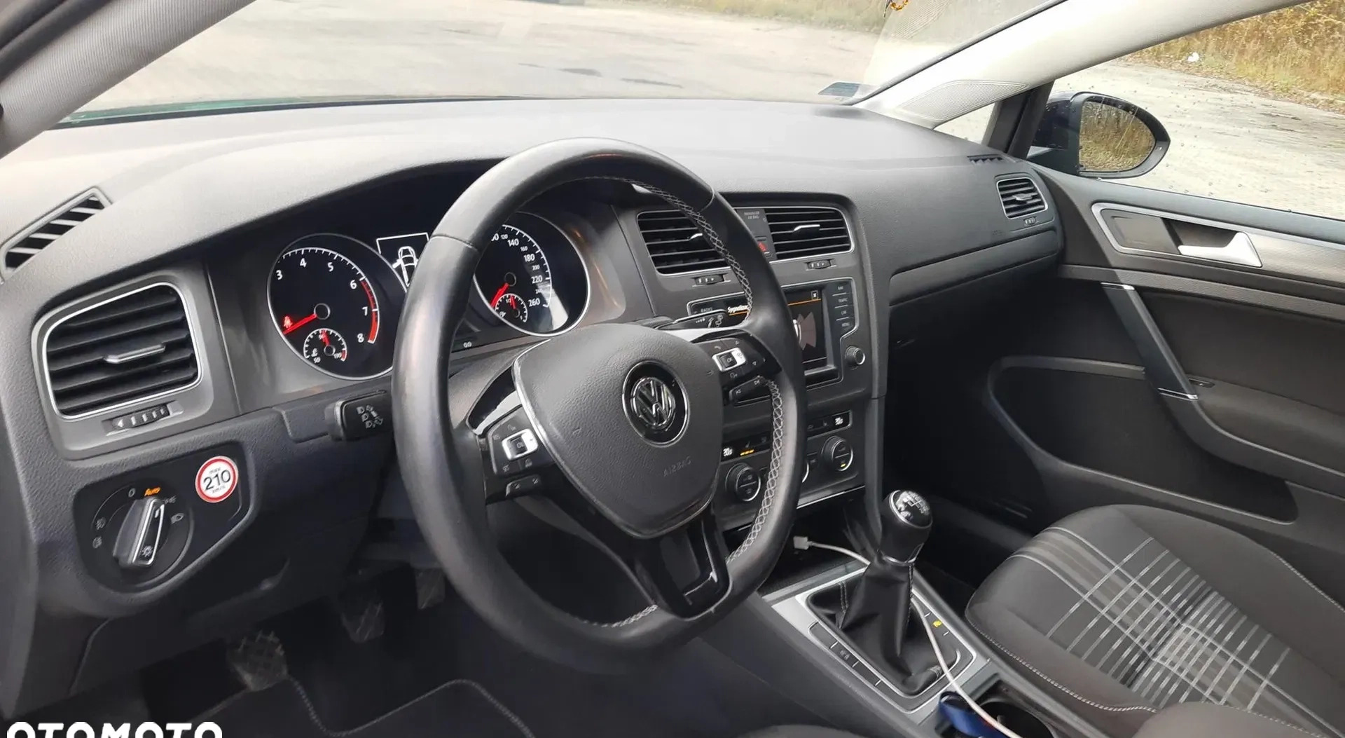 Volkswagen Golf cena 56999 przebieg: 60000, rok produkcji 2016 z Nowe Miasto Lubawskie małe 742